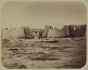 Развалины Джизакской крепости, взятой русскими войсками