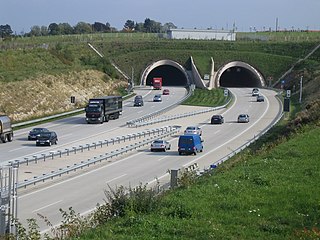 Въезд в тоннель к югу от Дрездена, Германия