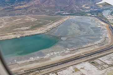 Хвостохранилище предприятия Bingham Canyon Open Pit Copper Mine в штате Юта, США