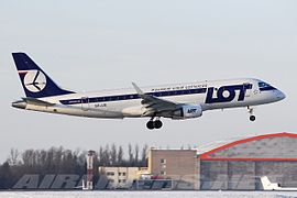 Embraer E-175 LOT Polish Airlines в Шереметьеве