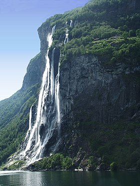 Водопад Семь Сестёр