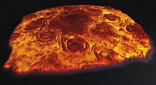Это трёхмерное инфракрасное изображение Северного полюса Юпитера было получено на основе данных, собранных прибором JIRAM[en] (2018-04-11)[61]