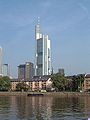 Коммерцбанк-Тауэр во Франкфурте (самое высокое здание Европы в 1997-2004)