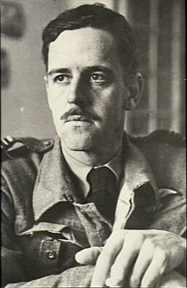 Клайв Колдуэлл, 1942 год.