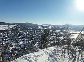 Зимний вид на село с горы