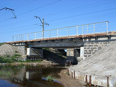 Мост через пролив между Кавголовским и Курголовским озёрами на участке Кавголово — Осельки