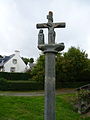 Монументальный крест в деревне Калаган