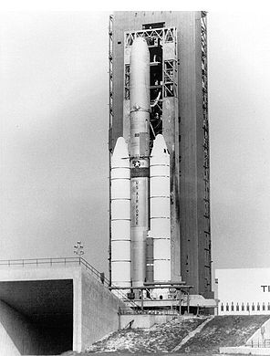 Ракету-носитель Titan 34D готовят к первому запуску с комплекса SLC-40