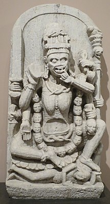 Мраморное изваяние Чамунды из Раджастхана, IX век. Музей Нортона Саймона.