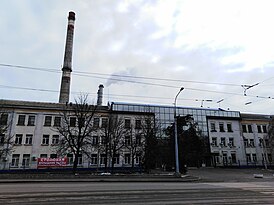 Завод им. Шевченко, находящийся на въезде в район из центра.
