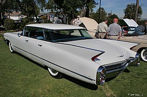 1960 Cadillac Sedan deville Four Window (Flat Top) с задним стеклом, заходящим на боковины и плоской крышей